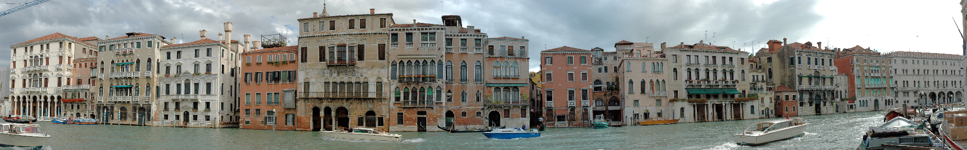 Venedig: Fassaden am Canal Grande